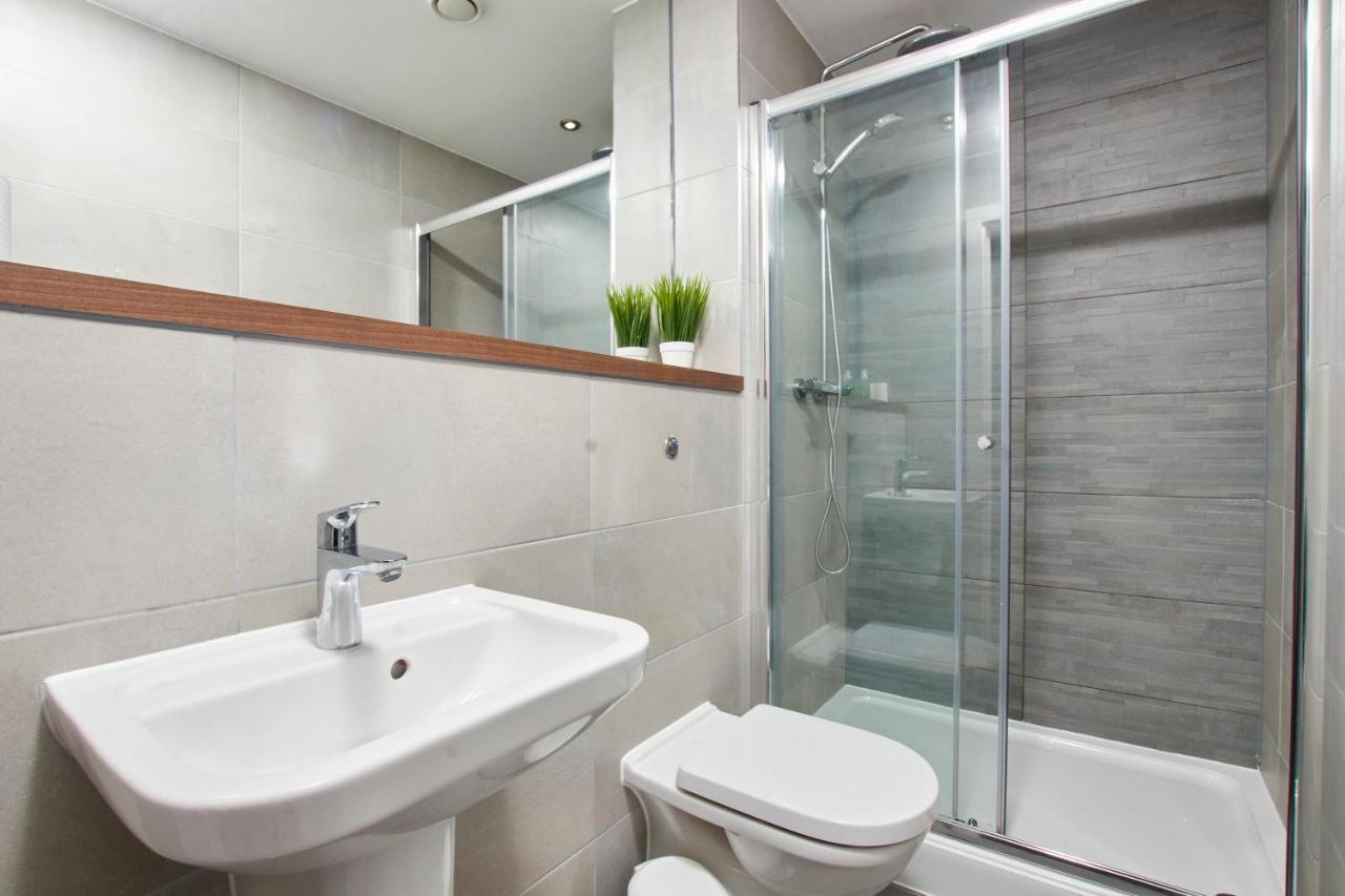Lovely Central Abode - Amazing Views - Parking Apartment Manchester Bagian luar foto