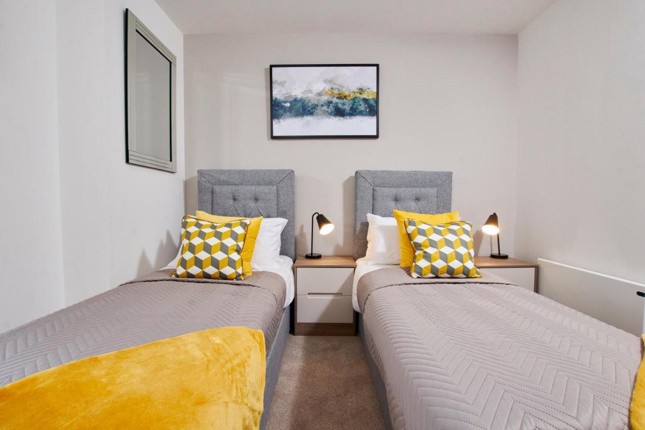Lovely Central Abode - Amazing Views - Parking Apartment Manchester Bagian luar foto