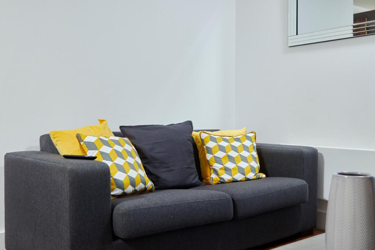 Lovely Central Abode - Amazing Views - Parking Apartment Manchester Bagian luar foto